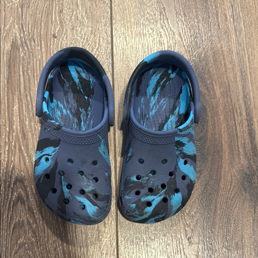 Blue and Black Slippers with Perforated Design and Adjustable Strap